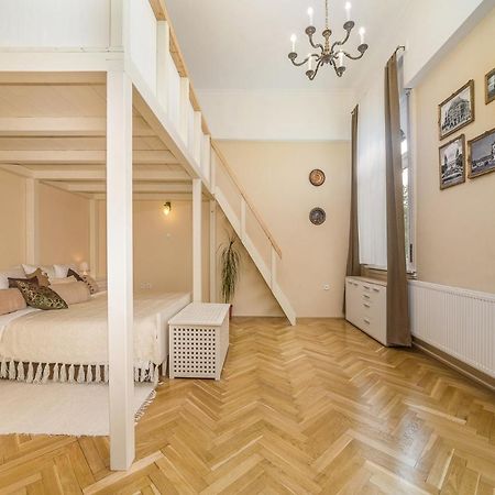 Vintage Apartment Печ Екстер'єр фото