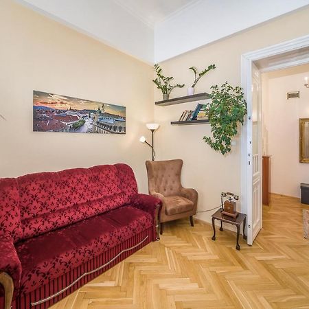 Vintage Apartment Печ Екстер'єр фото