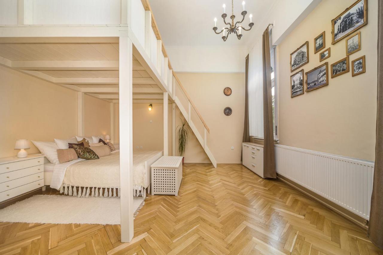 Vintage Apartment Печ Екстер'єр фото