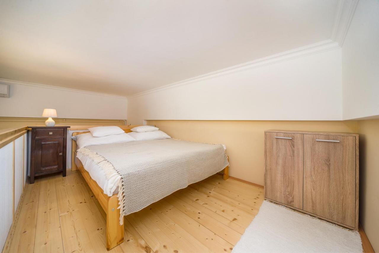 Vintage Apartment Печ Екстер'єр фото