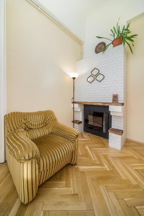 Vintage Apartment Печ Екстер'єр фото