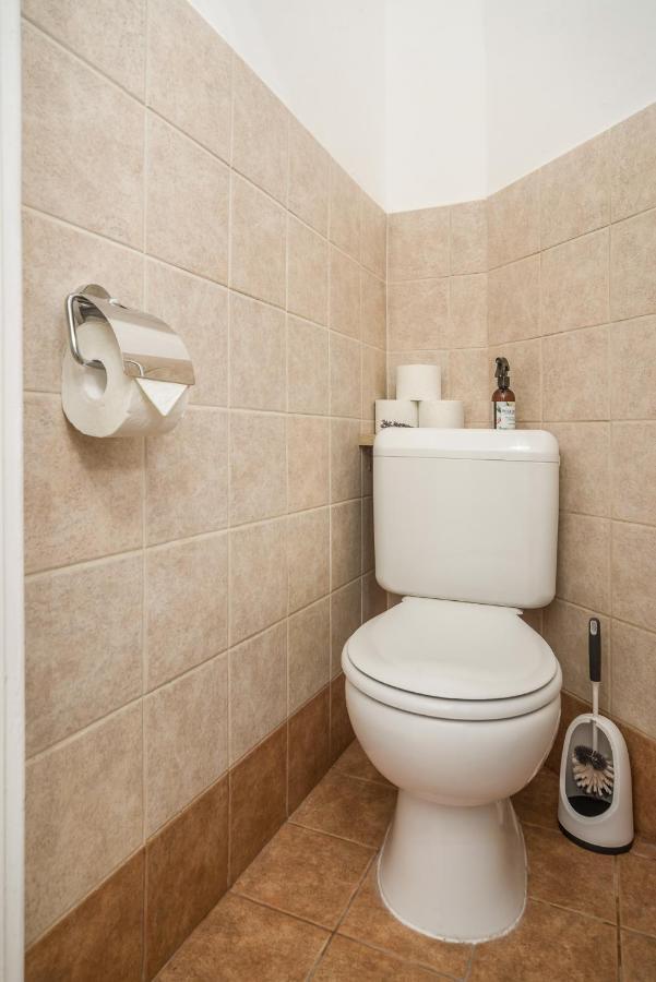 Vintage Apartment Печ Екстер'єр фото